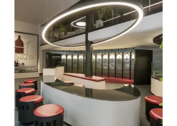 پروژه معماری کوکتل بار هوانس - اثر استودیو معماری freeformland