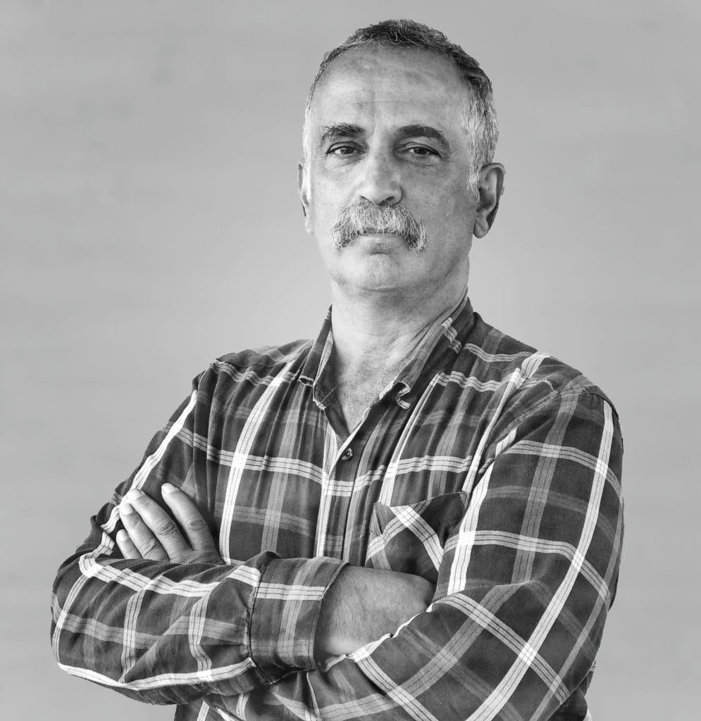 آفای فرامرز پارسی