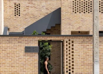 پروژه معماری ساختمان نارنج اثر استودیو معماری مورب در شهر اصفهان